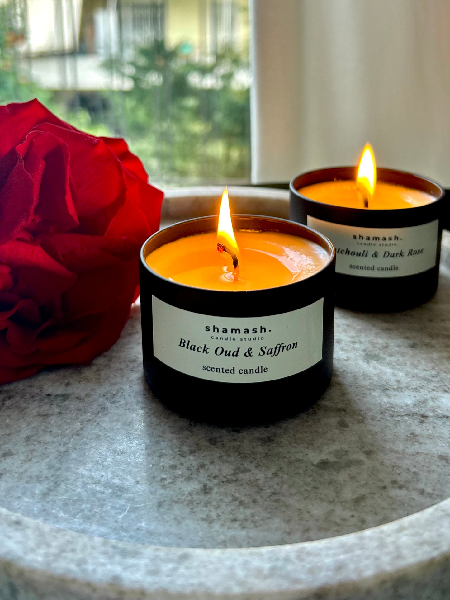 BLACK OUD & SAFFRON TRAVEL CANDLE - Noir