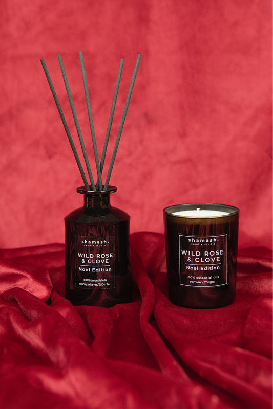 WILD ROSE & CLOVE NOEL CANDLE (230gr) & ROOM PERFUME (200ml)