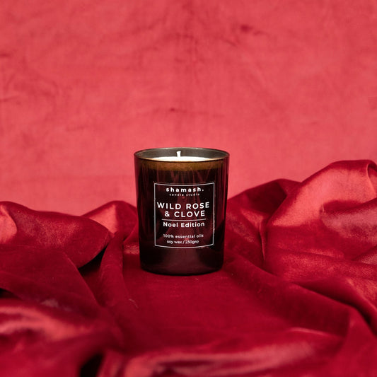 ROSE & CLOVE NOEL CANDLE